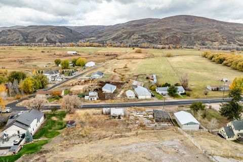 Photo of 5386 WOODEN SHOE LN N, Peoa, UT 84061 (MLS # 2151029)