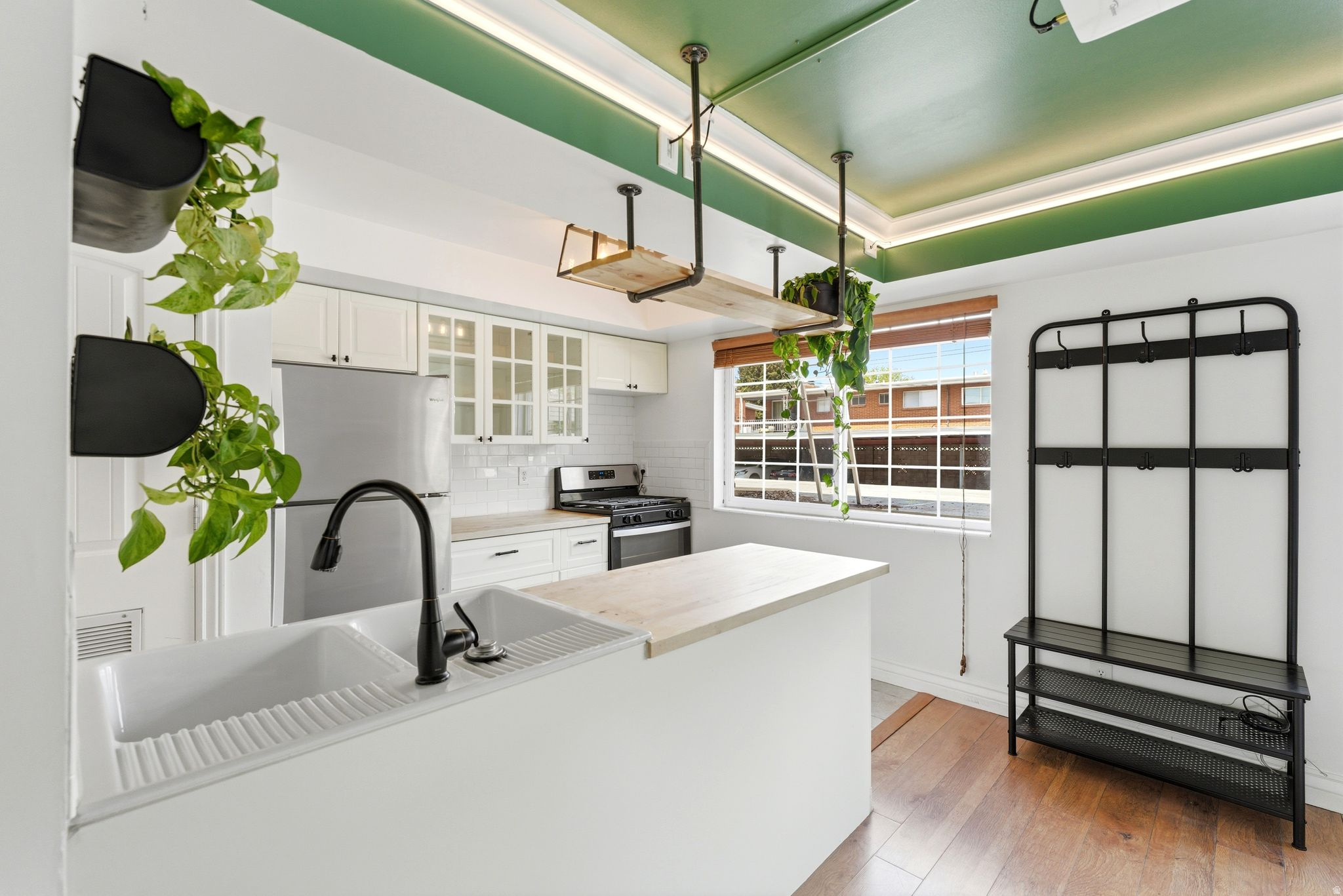 AIX LA CHAPE - Residential