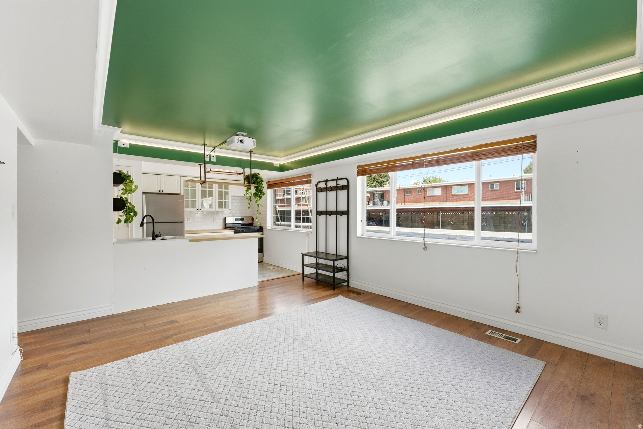 AIX LA CHAPE - Residential