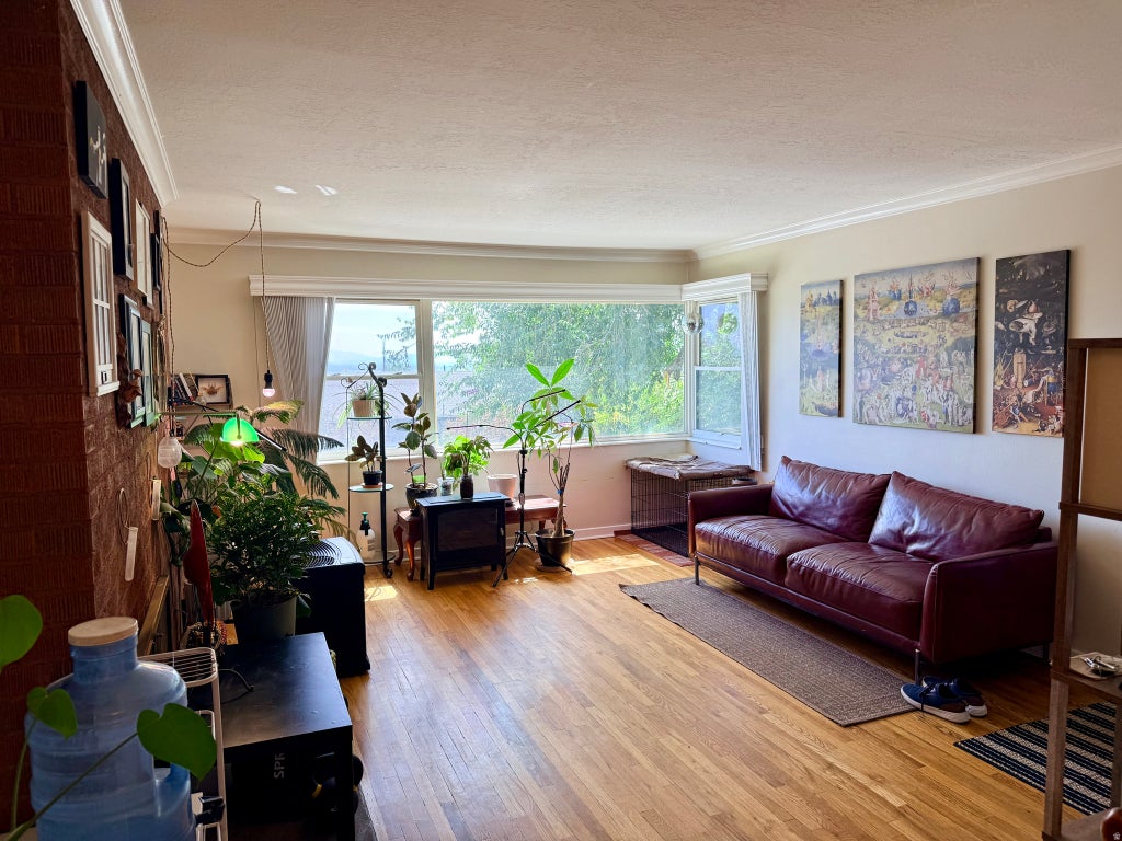 Photo of 677 11TH AVE, Salt Lake City, UT 84103 (MLS # 2186045)