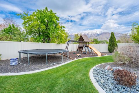 Tiny photo for 648 W 250 N, Lindon, UT 84042 (MLS # 2148824)