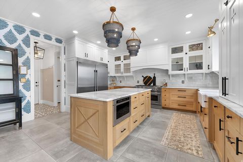 Tiny photo for 648 W 250 N, Lindon, UT 84042 (MLS # 2148824)
