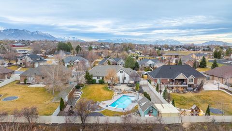 Tiny photo for 648 W 250 N, Lindon, UT 84042 (MLS # 2148824)