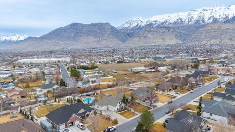 Tiny photo for 648 W 250 N, Lindon, UT 84042 (MLS # 2148824)