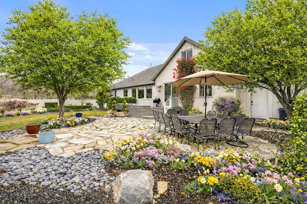 Photo of 648 W 250 N, Lindon, UT 84042 (MLS # 2148824)