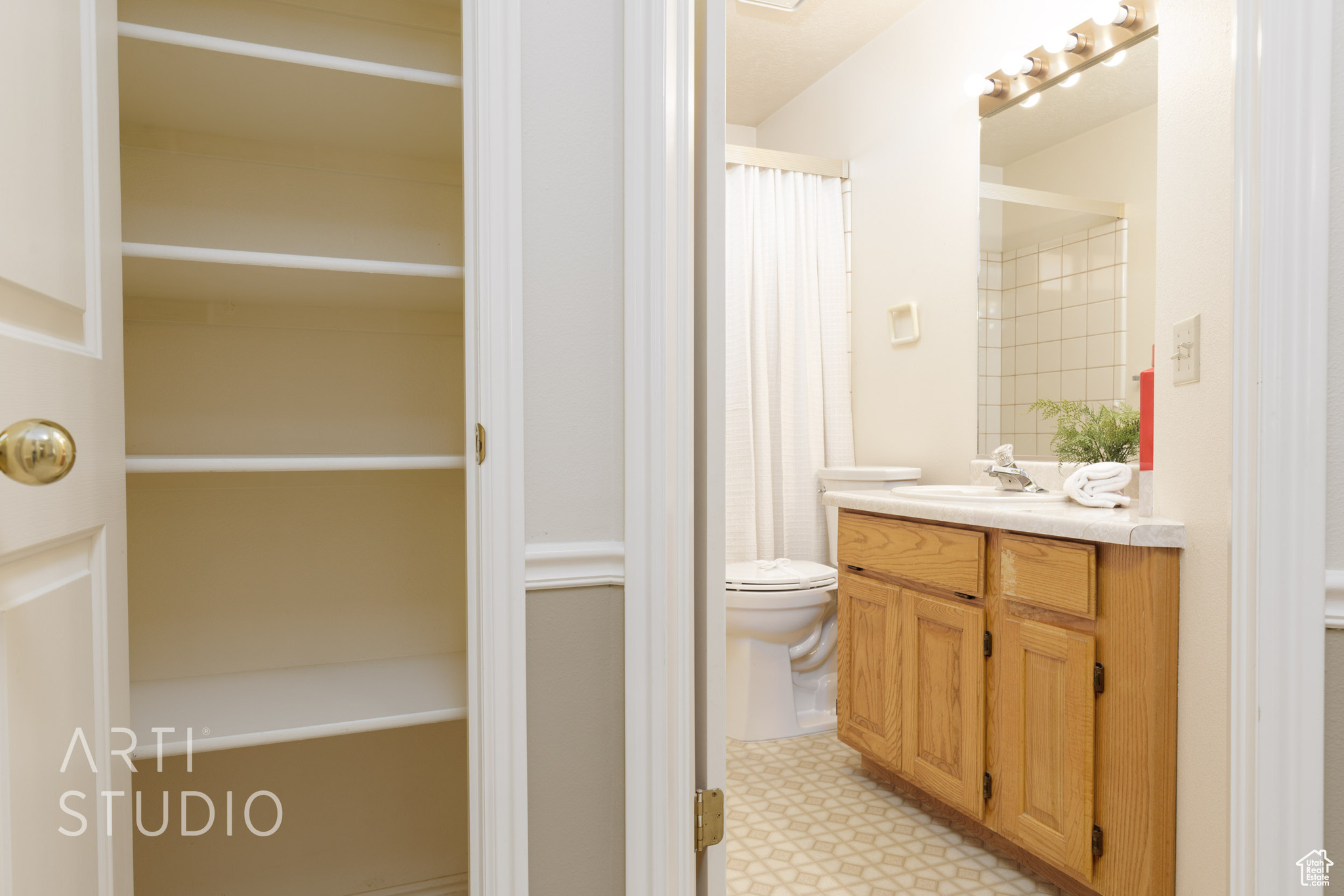 PALM MEADOWS TH - Residential