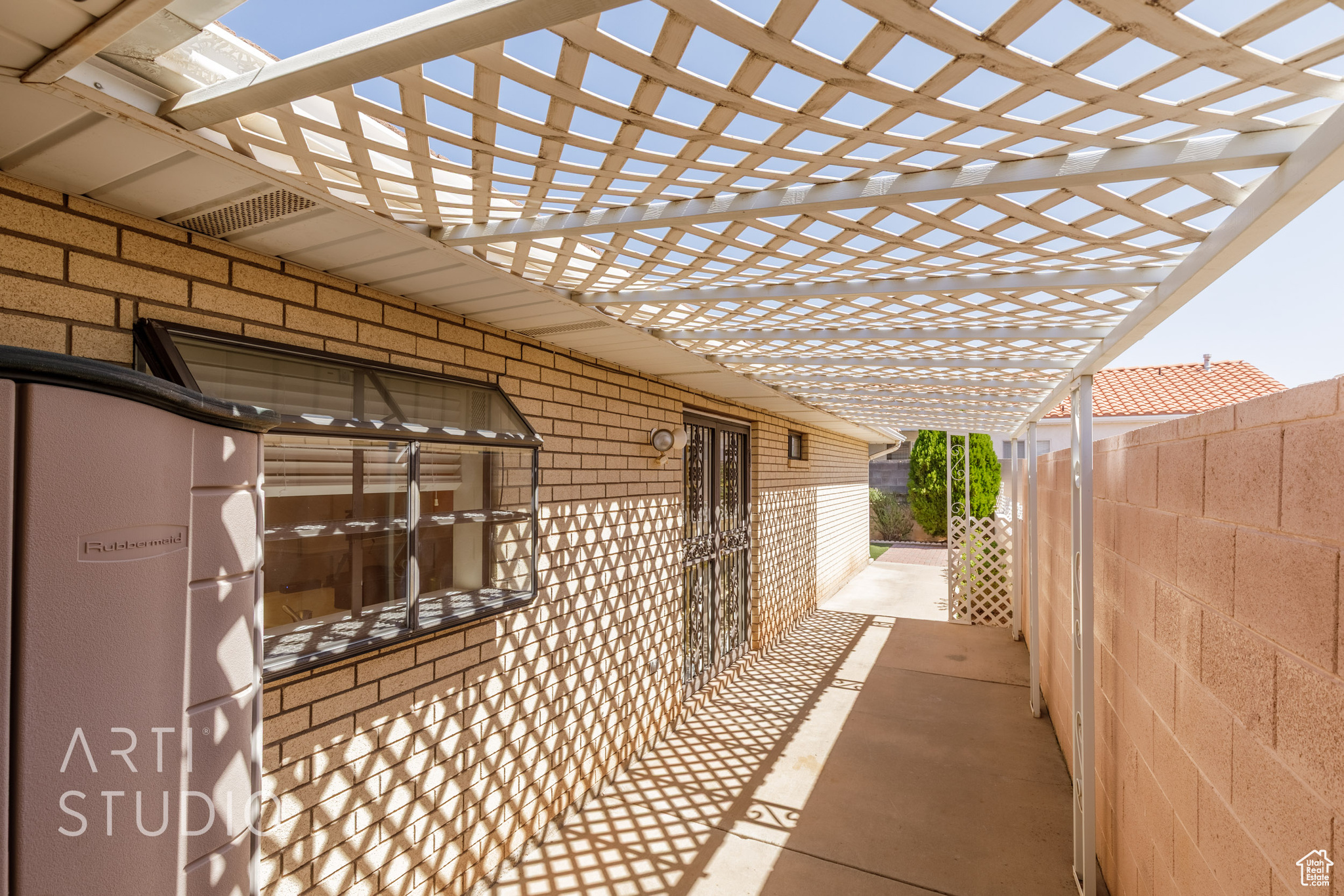 PALM MEADOWS TH - Residential