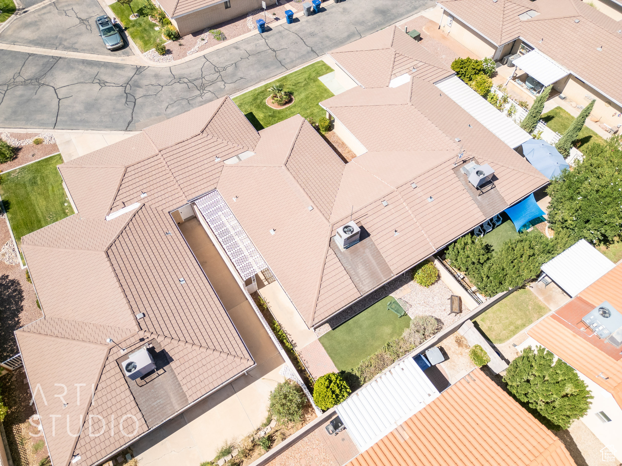 PALM MEADOWS TH - Residential