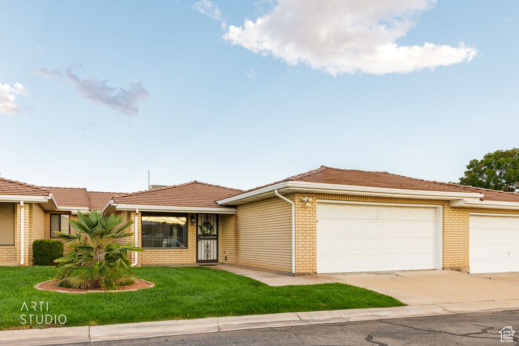 PALM MEADOWS TH - Residential