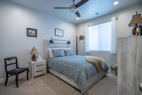 Tiny photo for 2057 N VISTA SPRINGS DR, Washington, UT 84780 (MLS # 2135504)