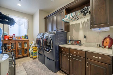 Tiny photo for 2057 N VISTA SPRINGS DR, Washington, UT 84780 (MLS # 2135504)
