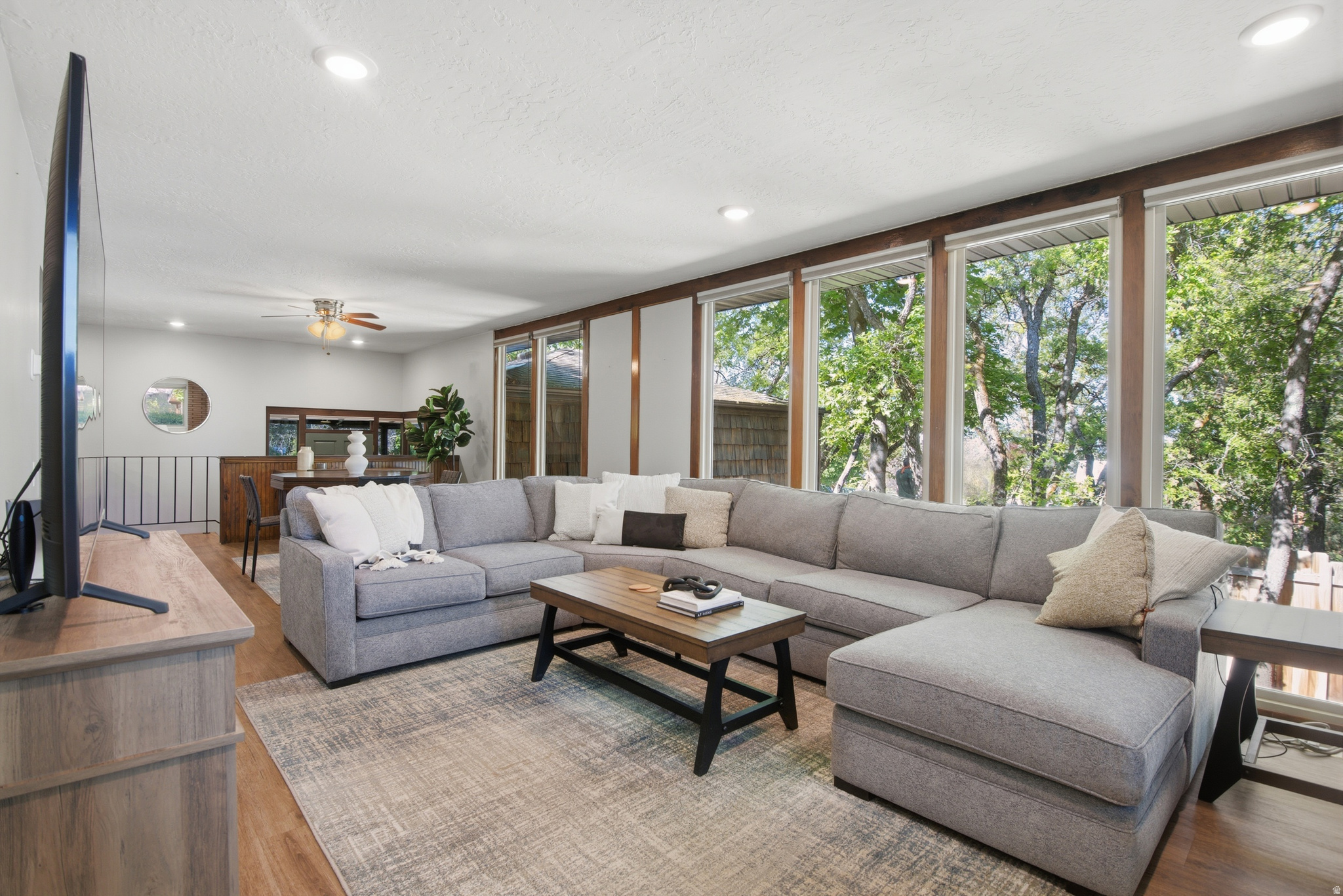 HOLLADAY HILLS - Residential