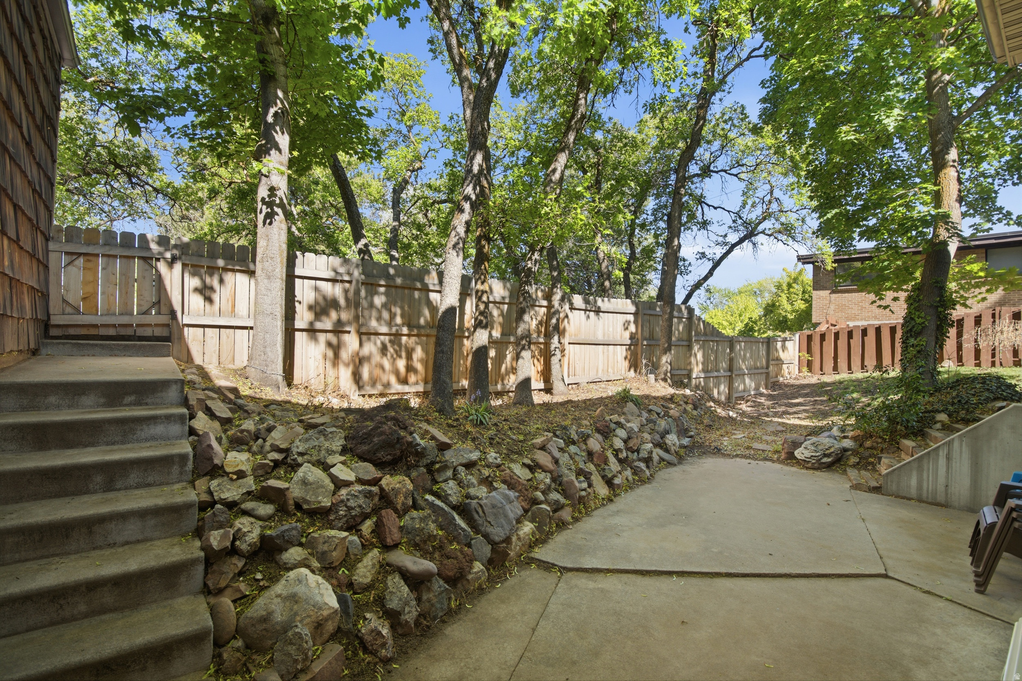 HOLLADAY HILLS - Residential
