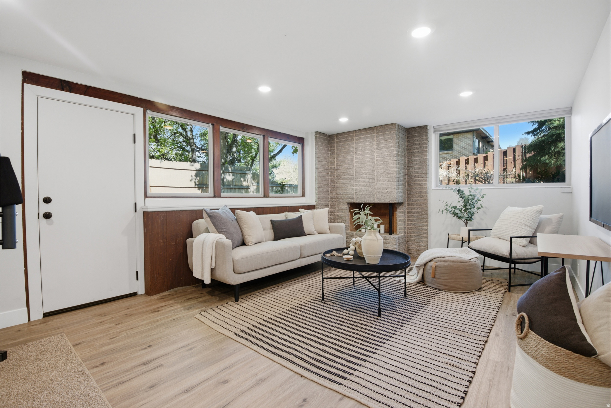 HOLLADAY HILLS - Residential