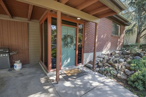 Tiny photo for 2915 E LA JOYA DR S, Holladay, UT 84124 (MLS # 2155033)