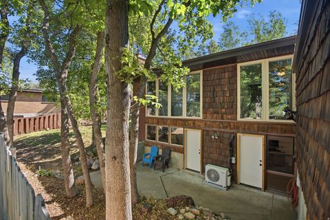 Tiny photo for 2915 E LA JOYA DR S, Holladay, UT 84124 (MLS # 2155033)