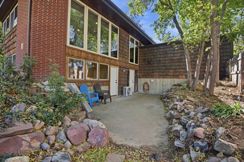 Tiny photo for 2915 E LA JOYA DR S, Holladay, UT 84124 (MLS # 2155033)