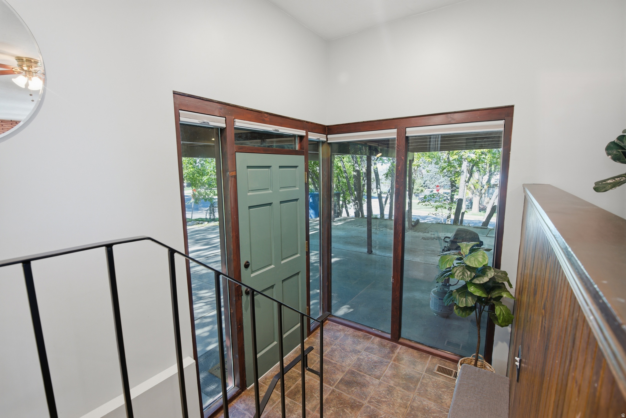 HOLLADAY HILLS - Residential