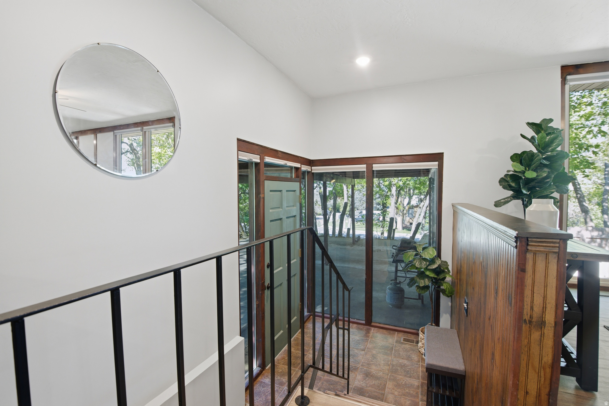 HOLLADAY HILLS - Residential
