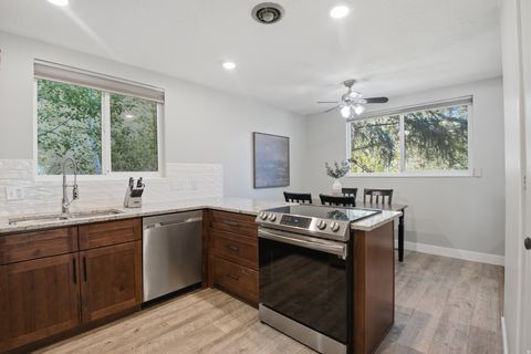 Tiny photo for 2915 E LA JOYA DR S, Holladay, UT 84124 (MLS # 2155033)