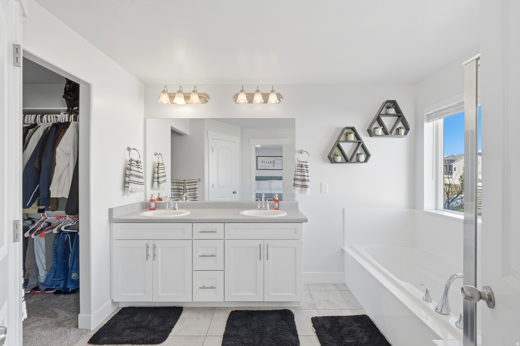 CREEK RIDGE - Residential