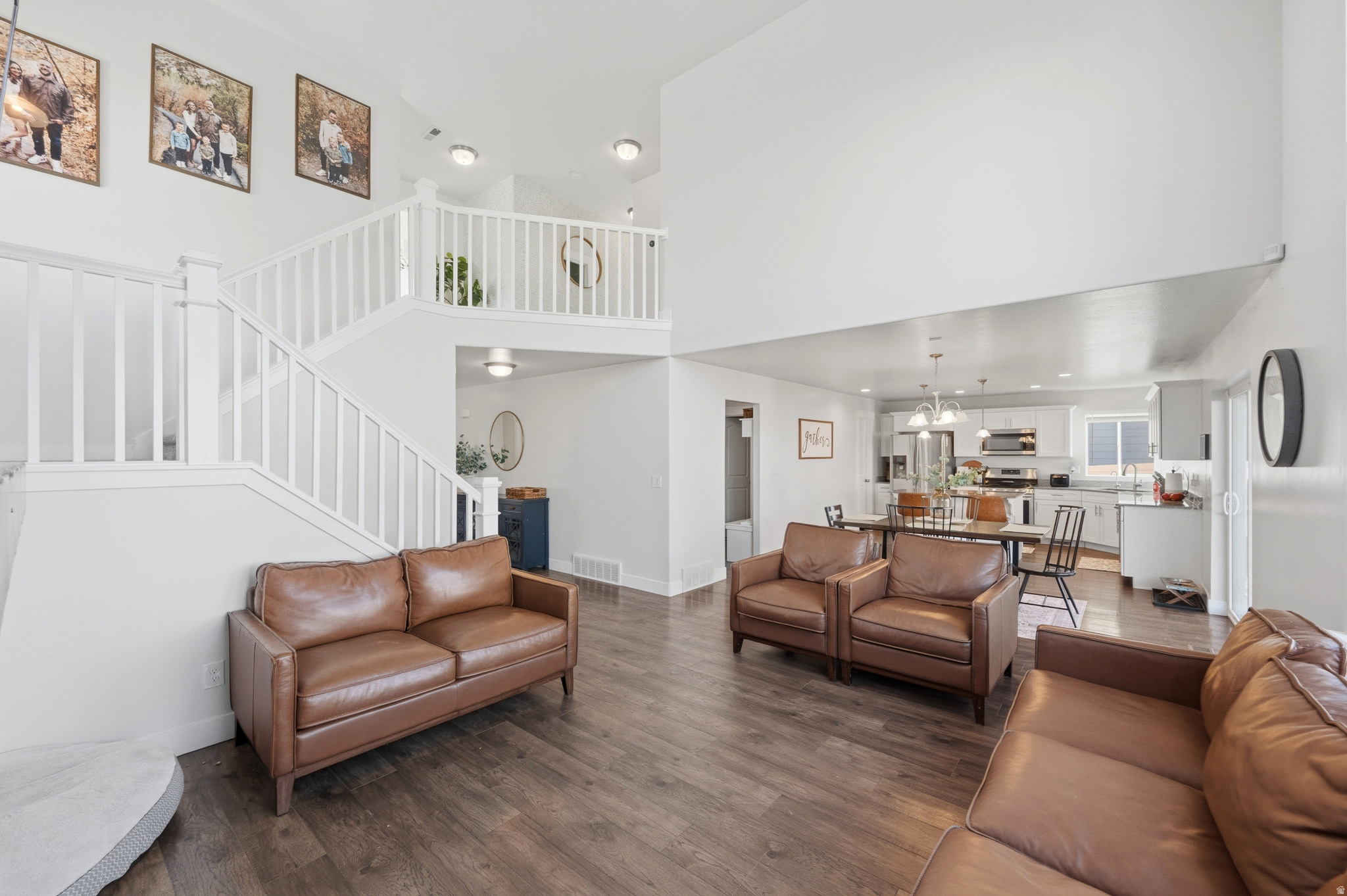 CREEK RIDGE - Residential