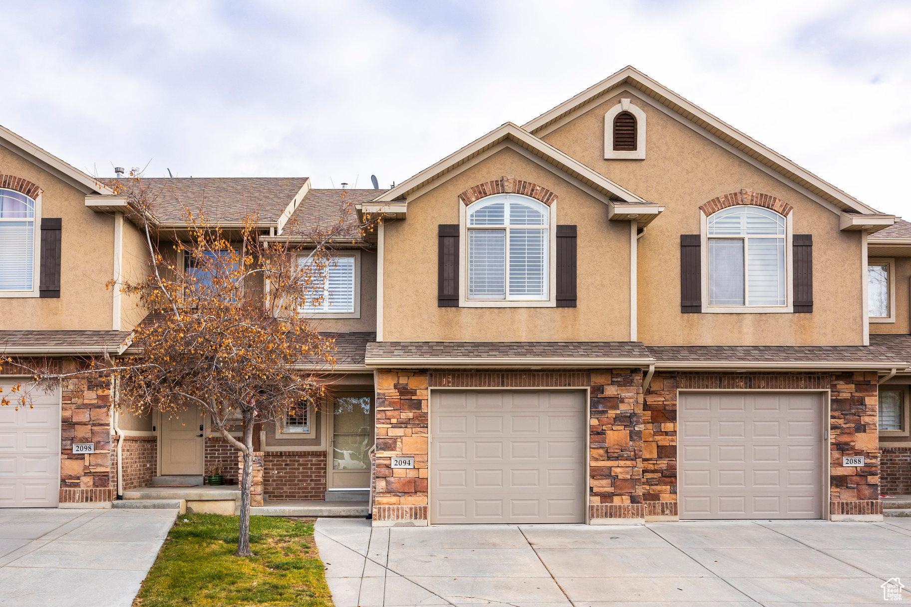 2094 N Evans Cove Loop, Layton, Utah image 1