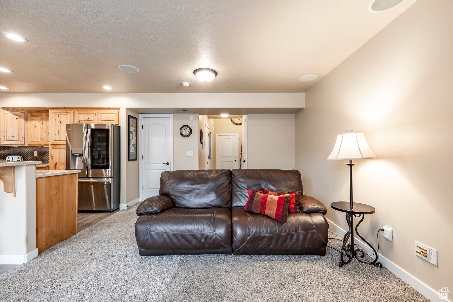 2094 N Evans Cove Loop, Layton, Utah image 3