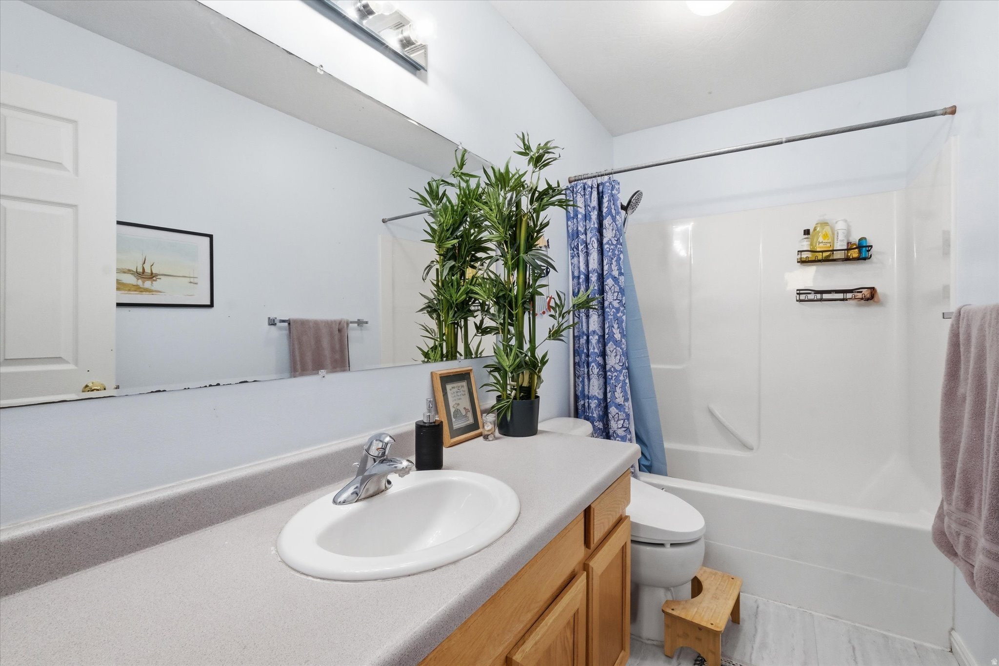 SUNSTONE CIR - Residential