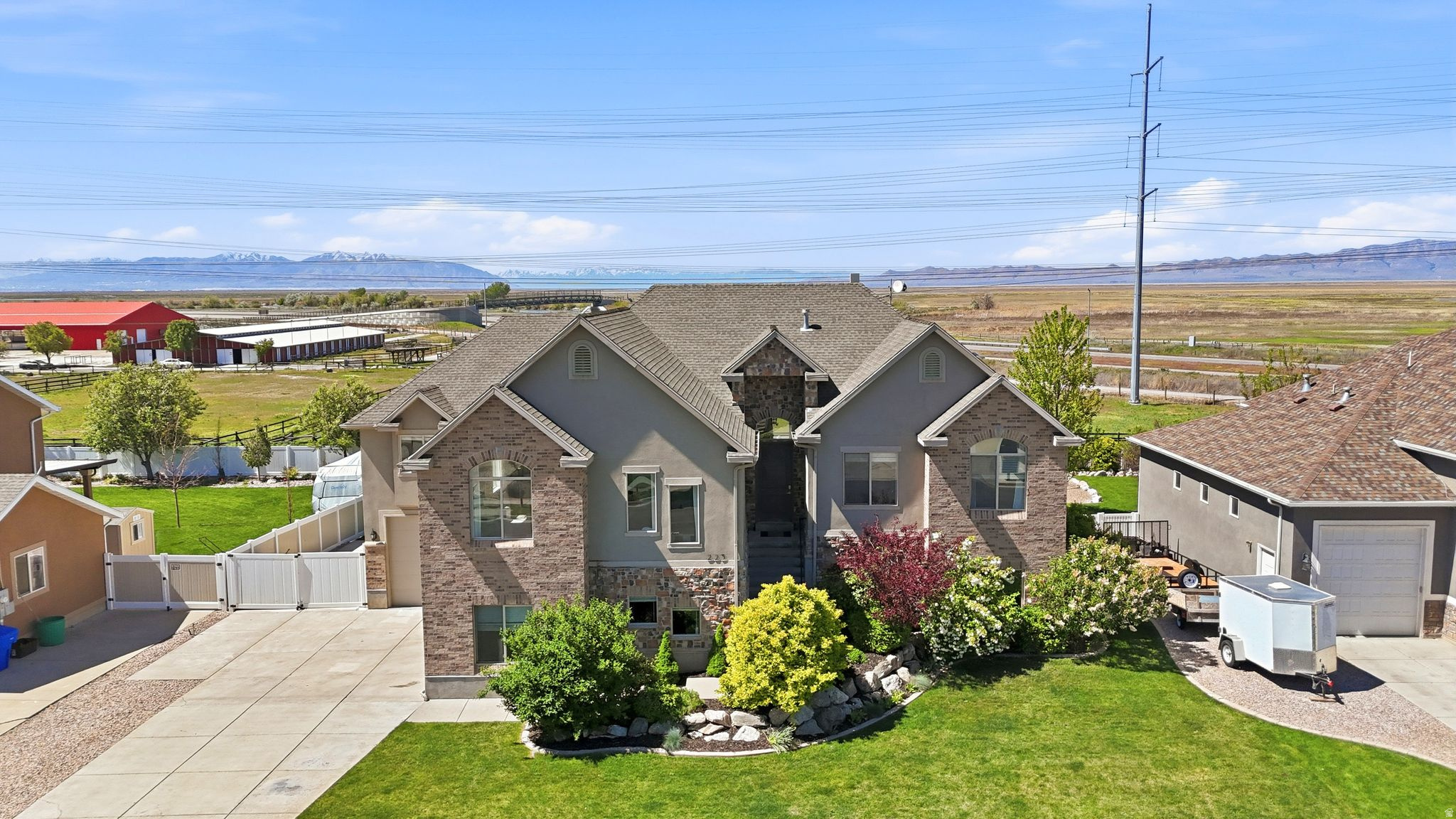 FARMINGTON RANCHES - Residential