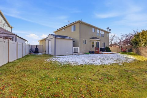 Tiny photo for 456 W TRELLIS CIR, Saratoga Springs, UT 84045 (MLS # 2130702)