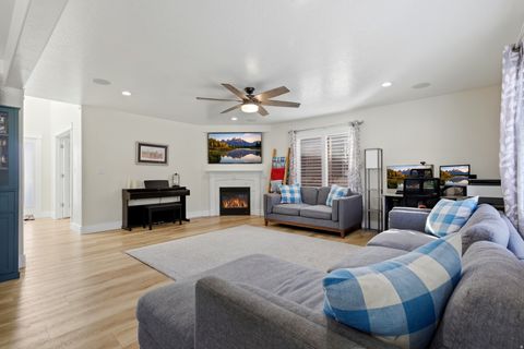 Tiny photo for 456 W TRELLIS CIR, Saratoga Springs, UT 84045 (MLS # 2130702)