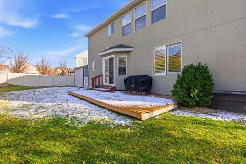 Tiny photo for 456 W TRELLIS CIR, Saratoga Springs, UT 84045 (MLS # 2130702)