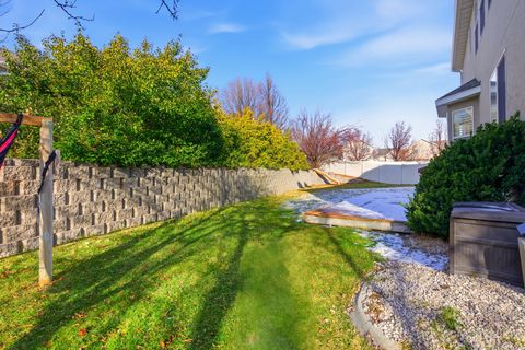 Tiny photo for 456 W TRELLIS CIR, Saratoga Springs, UT 84045 (MLS # 2130702)