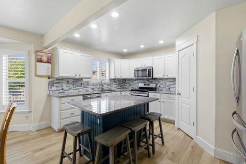 Tiny photo for 456 W TRELLIS CIR, Saratoga Springs, UT 84045 (MLS # 2130702)