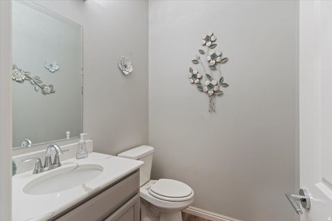 Tiny photo for 2418 W 3230 S, Syracuse, UT 84075 (MLS # 2129627)