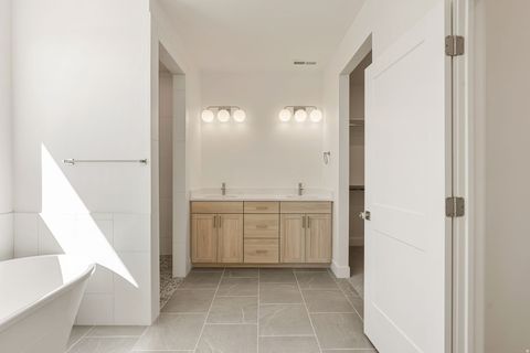 Tiny photo for 4127 W 1950 S, Cedar City, UT 84720 (MLS # 2133808)