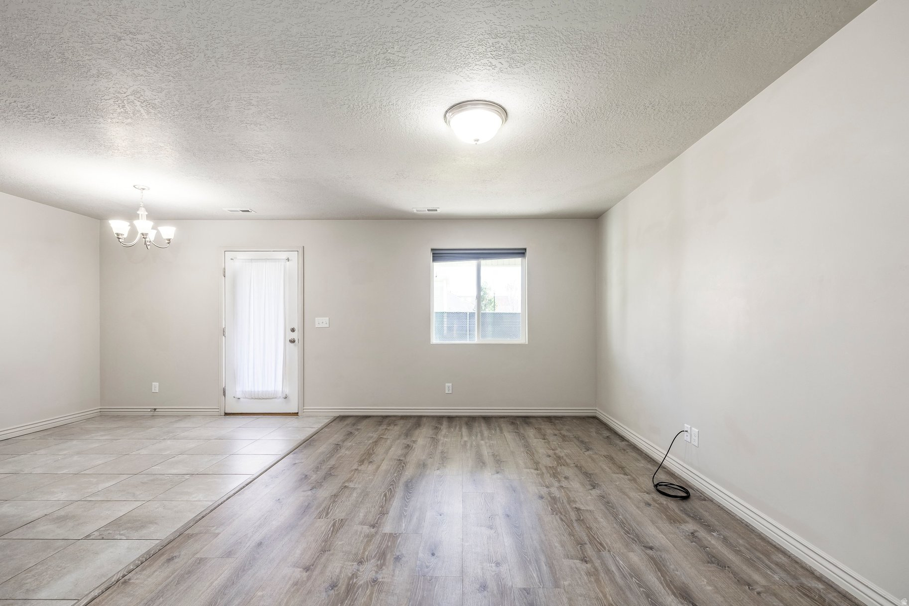 SANDY POINT TOWNHOME - Residential