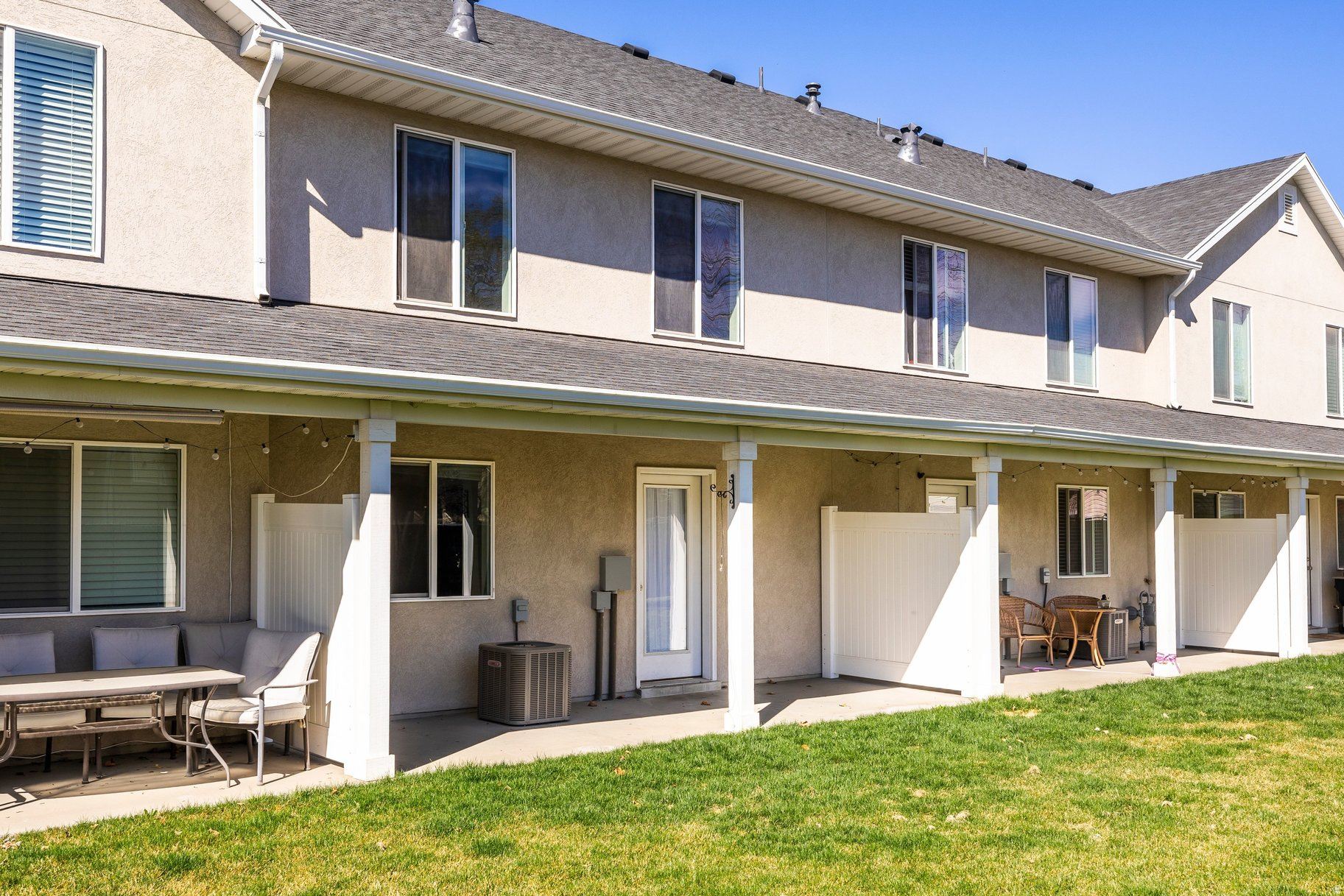 SANDY POINT TOWNHOME - Residential