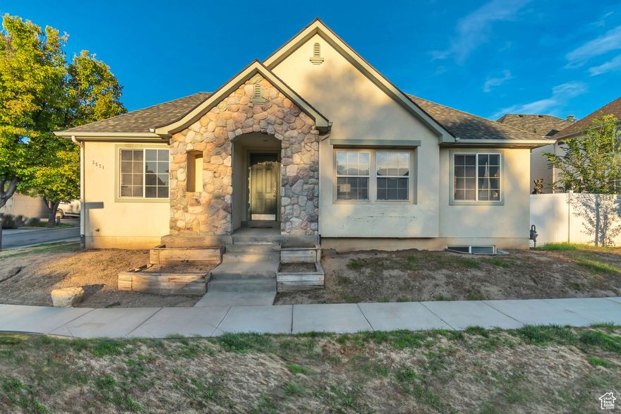 Charming rambler home nested is the desirable cottages at Elk Run community with a low HOA fee. Offers easy access to shopping, parks, schools, and major roadways. Enjoy a bright open layout with a cozy fireplace in the living room. The fully newly finished basement provides additional living space.