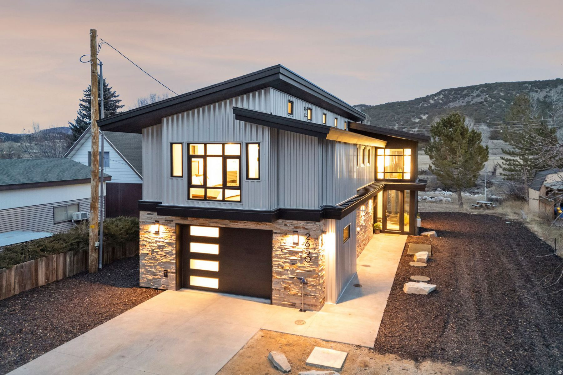 WANSHIP COTTAGE SITES - Residential