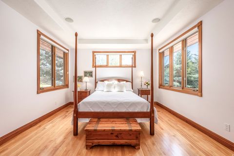 Tiny photo for 1 SPYGLASS CT, Park City, UT 84060 (MLS # 2153797)