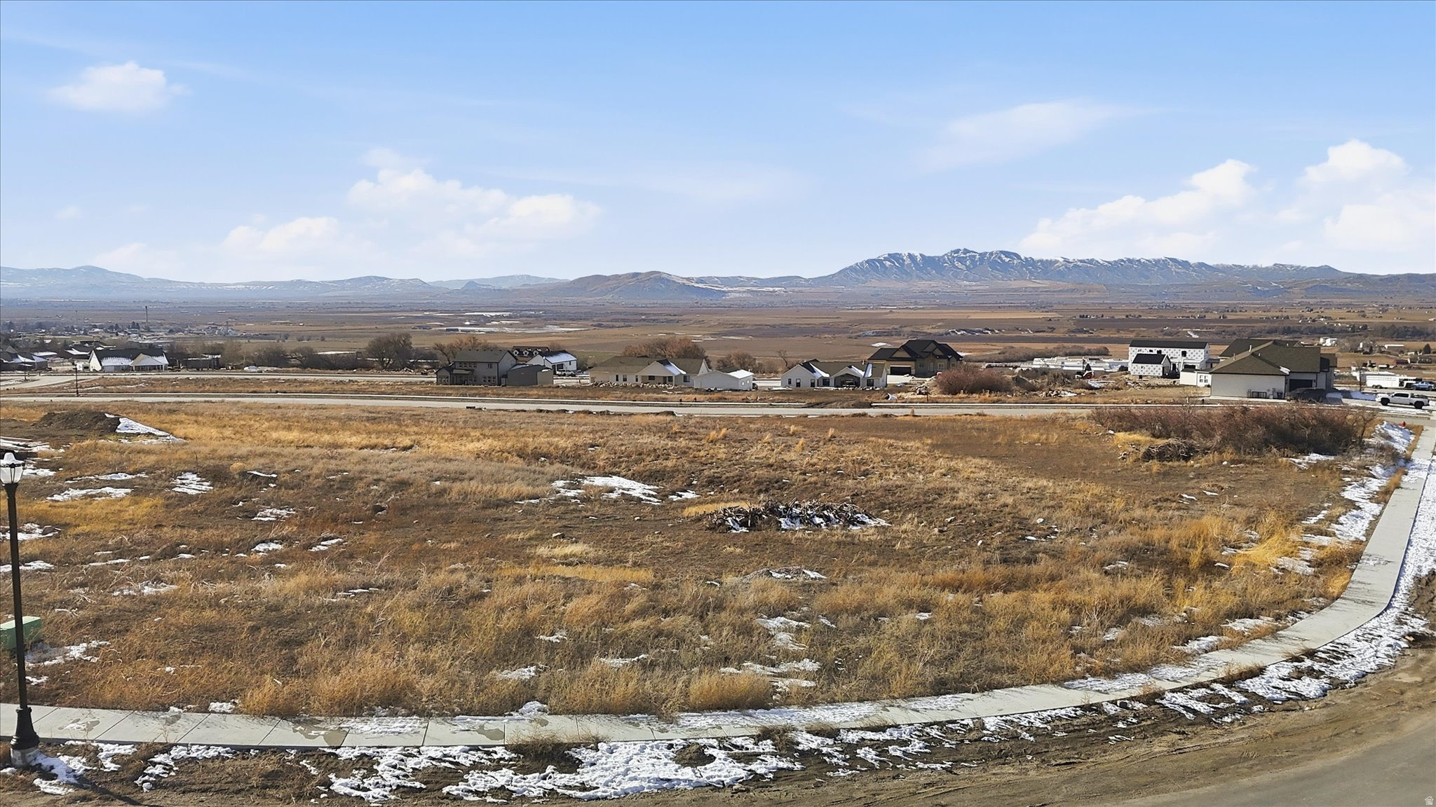 KNOLLS SUBDIVISION, PHASE 1 - Land