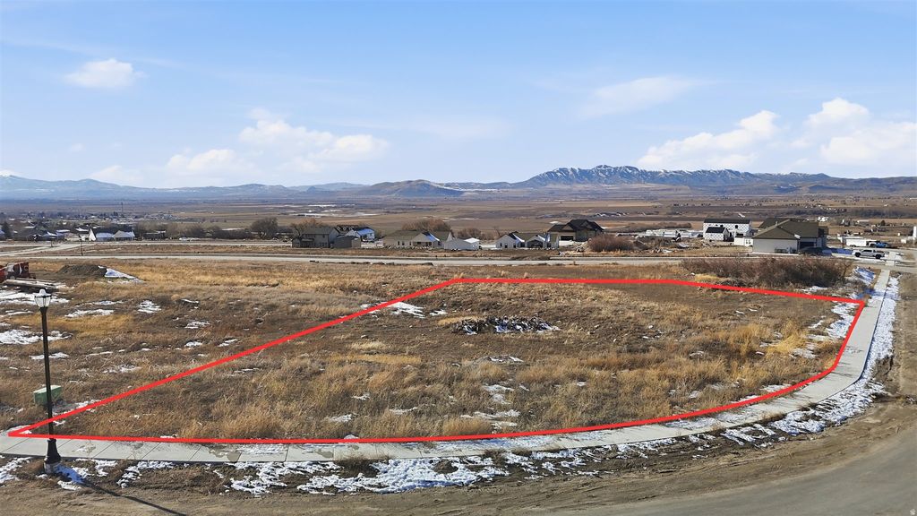 Photo of 684 CHERRY PKWY #26, Richmond, UT 84333 (MLS # 2134431)