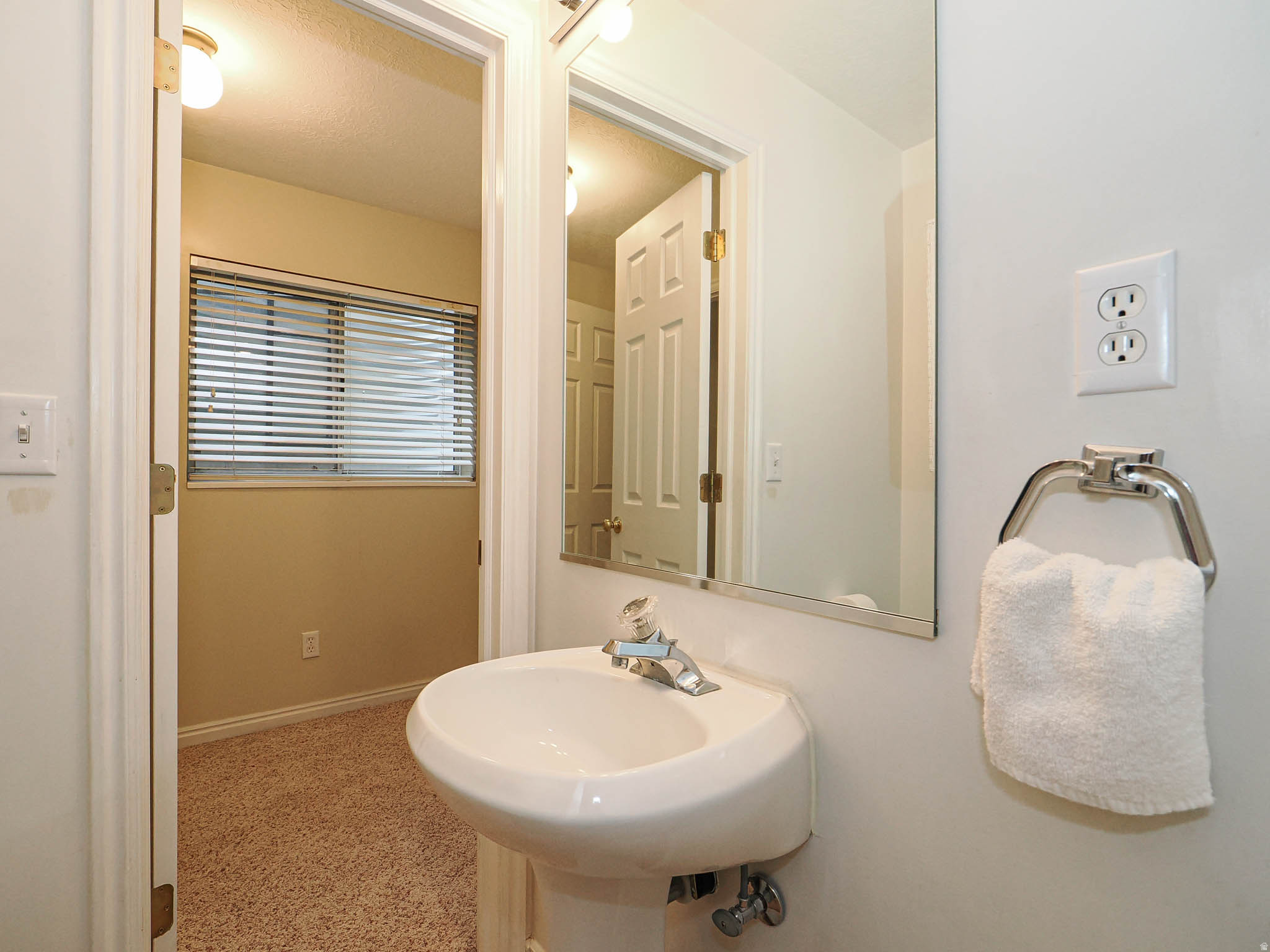 EDINBURGH OF HOLLADAY - Residential