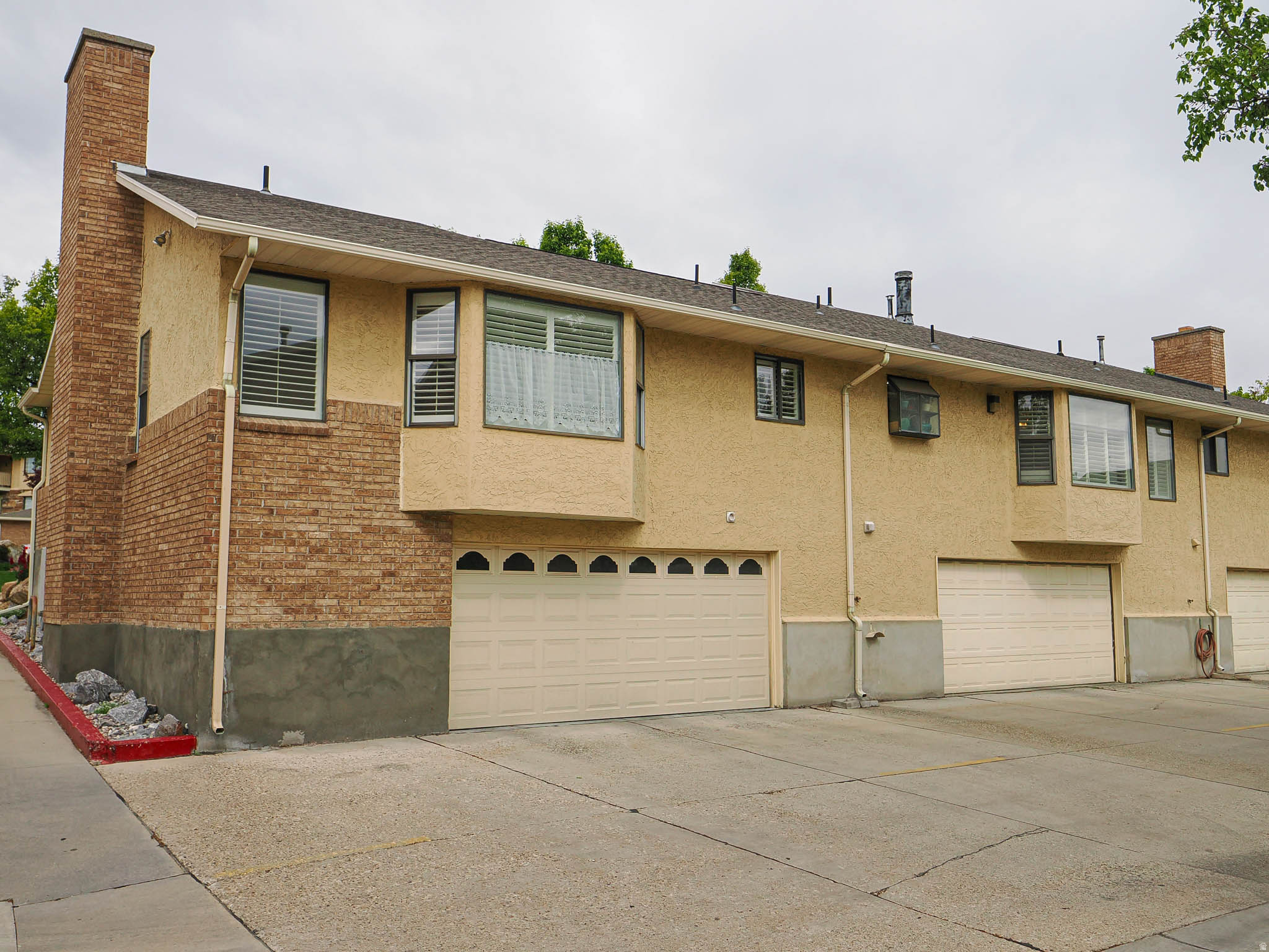 EDINBURGH OF HOLLADAY - Residential