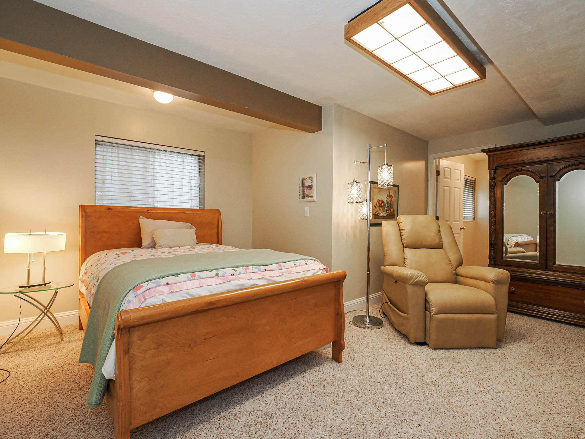EDINBURGH OF HOLLADAY - Residential