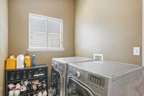 Tiny photo for 4744 S NINA MARIE CIR, Taylorsville, UT 84123 (MLS # 2142417)