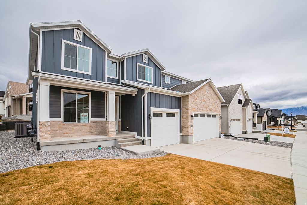 Photo of 3846 W SAND LAKE DR, South Jordan, UT 84009 (MLS # 2137307)