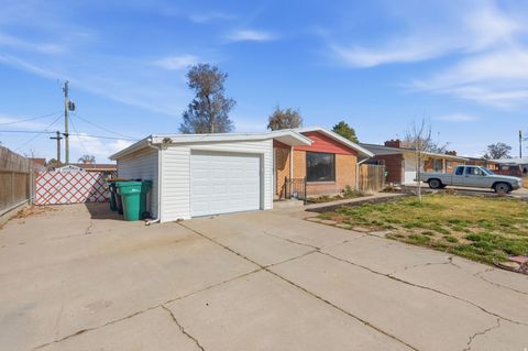 Tiny photo for 151 W 700 N, Clearfield, UT 84015 (MLS # 2140121)